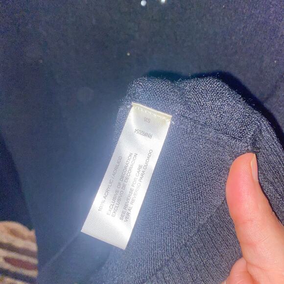 Carolyn Taylor Black Embellished V-Neck Sweater Women's Size Medium - Picture 6 of 7